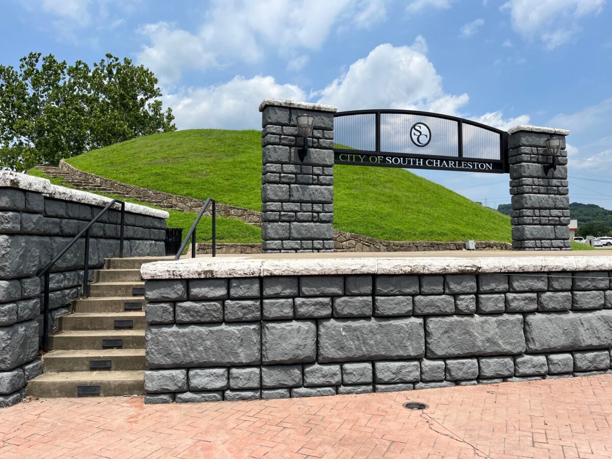 Courtland Calls Union Carbide Ruling A 'David Versus Goliath Victory