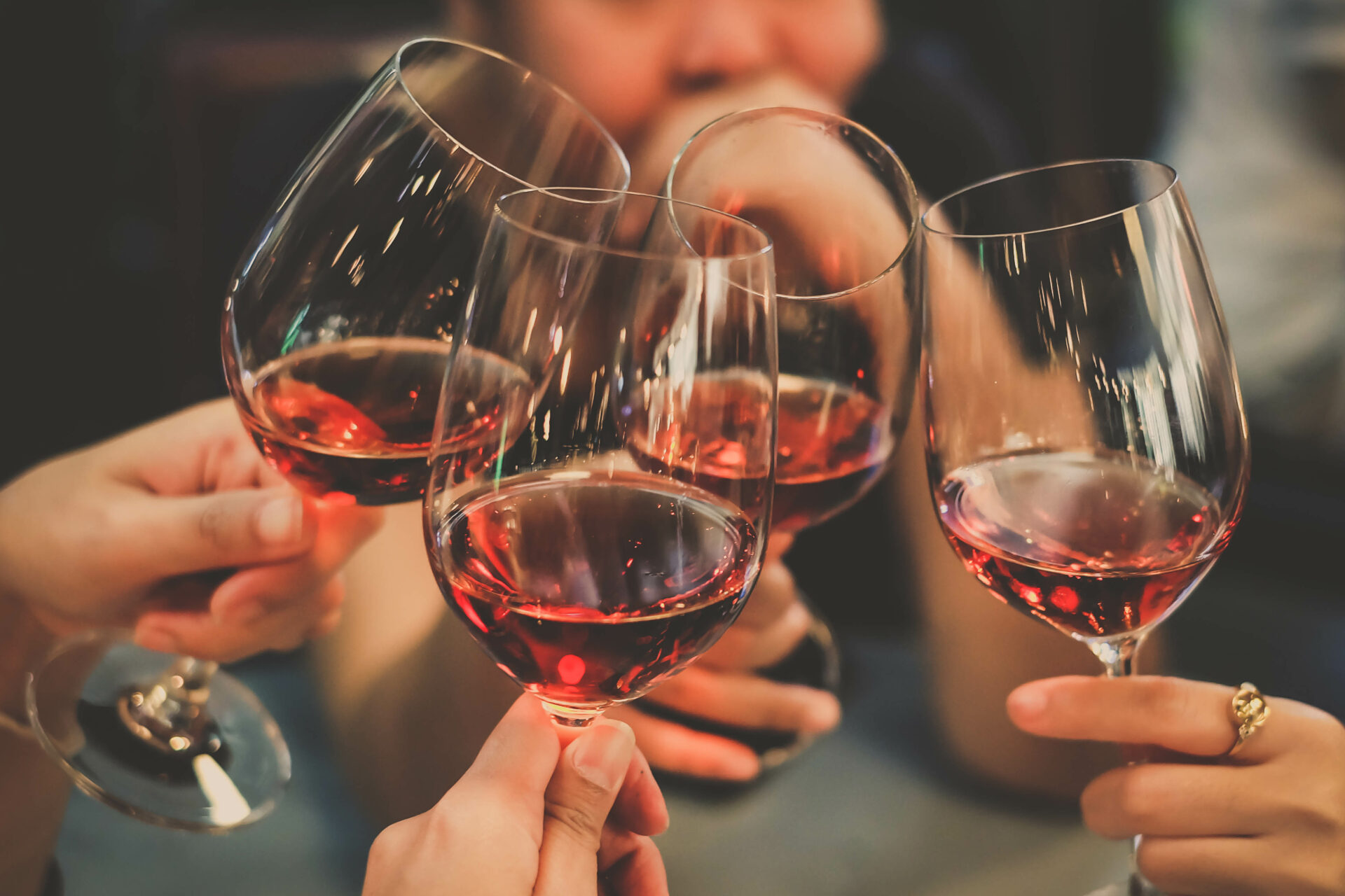 New Bill Would Make It Legal To Wine And Not Dine