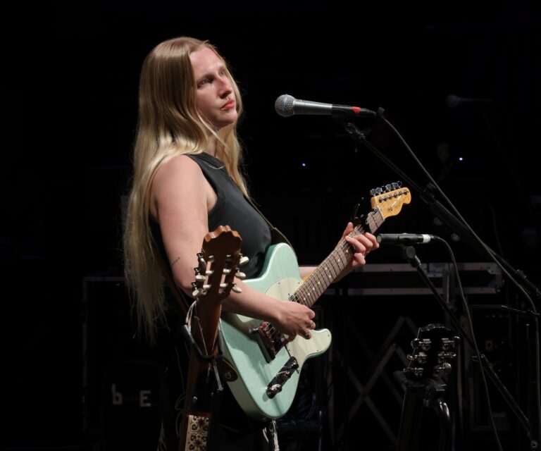 girl with guitar