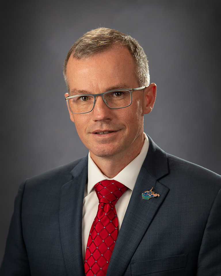 Eric J. Tarr
